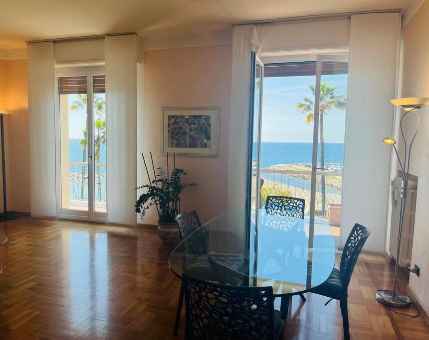 Brezza Di Mare Appartement Imperia Buitenkant foto