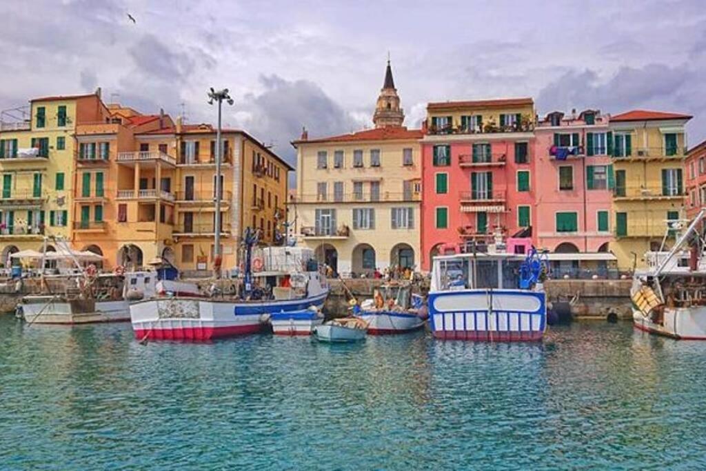 Brezza Di Mare Appartement Imperia Buitenkant foto