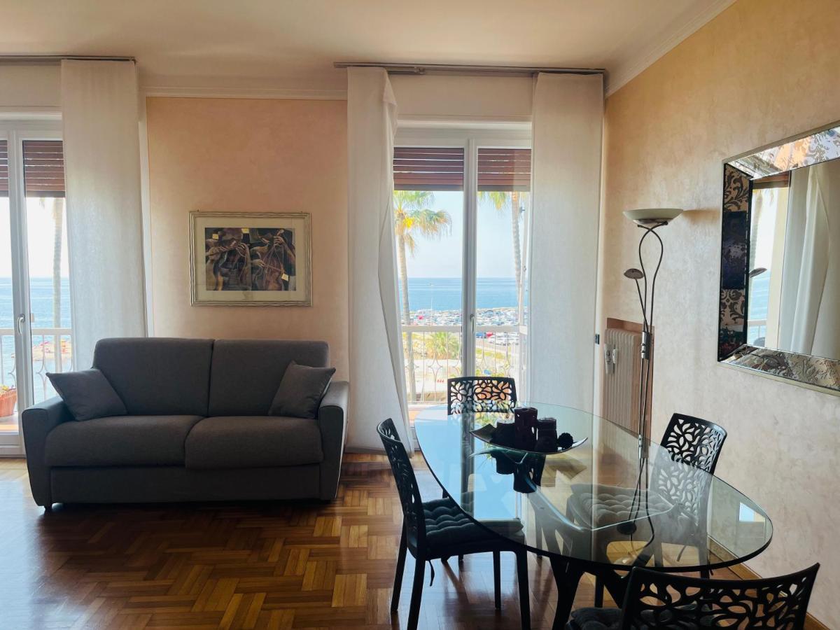 Brezza Di Mare Appartement Imperia Buitenkant foto